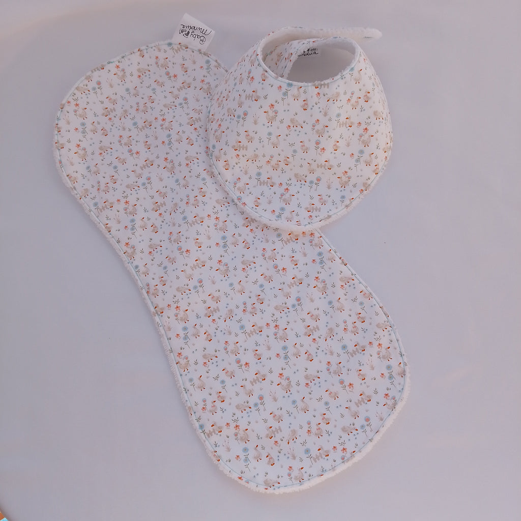 Conjunto de Toalla Hombro y Babero Baba