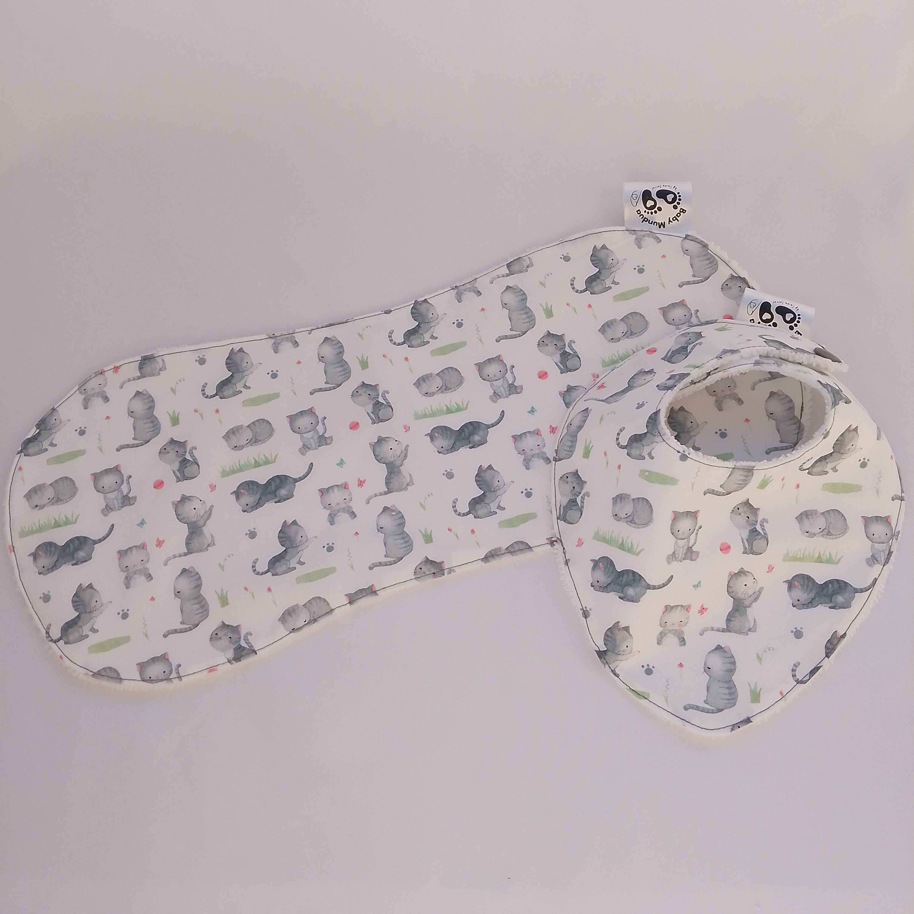 Conjunto de Toalla Hombro y Babero Baba