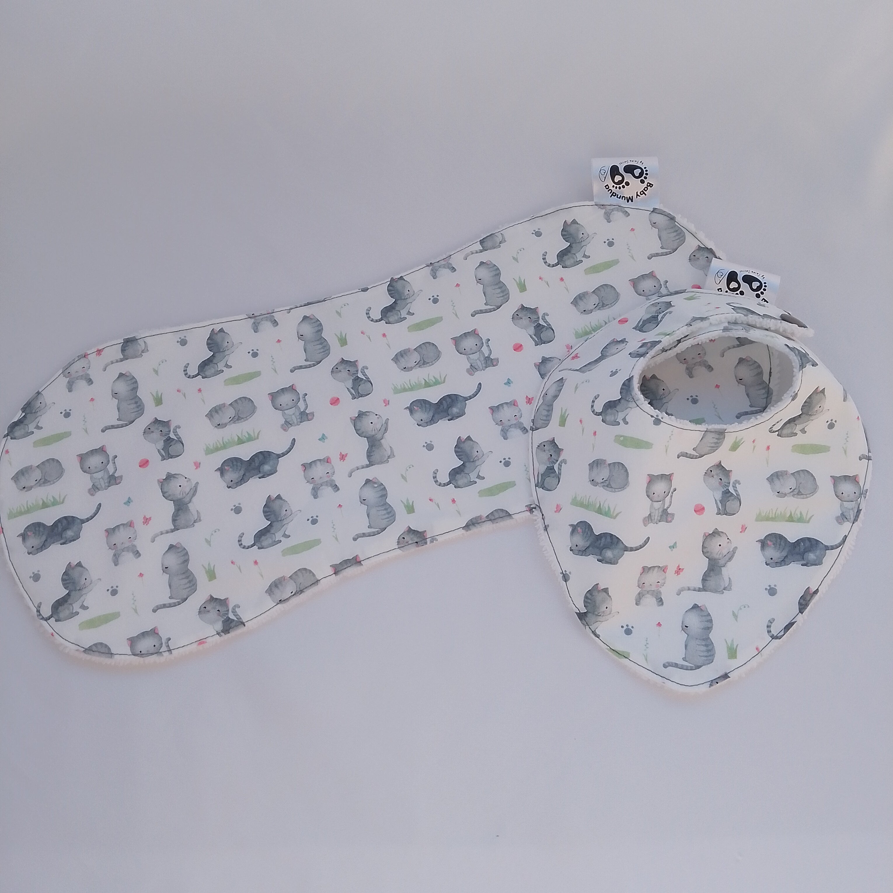Conjunto de Toalla Hombro y Babero Baba