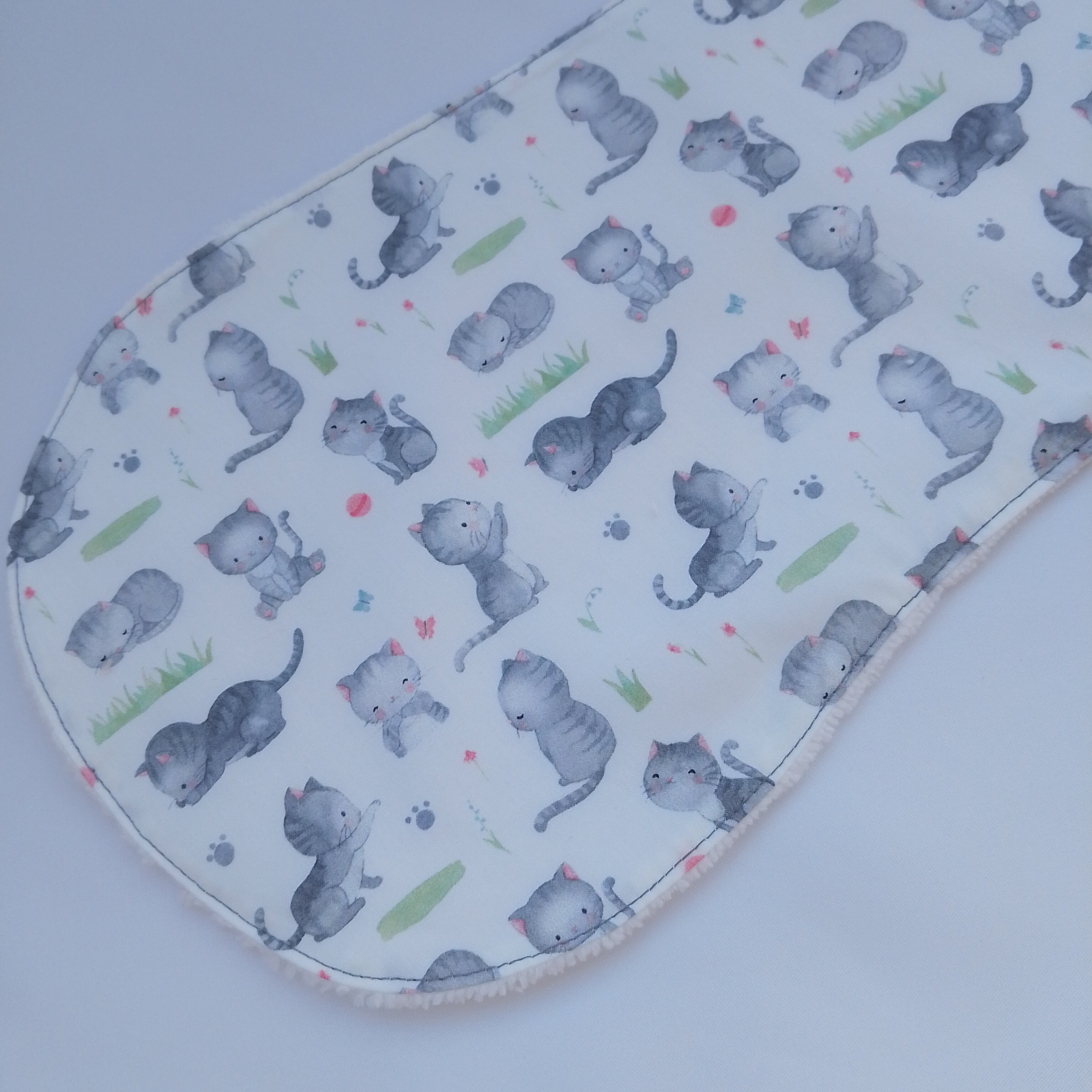 Conjunto de Toalla Hombro y Babero Baba