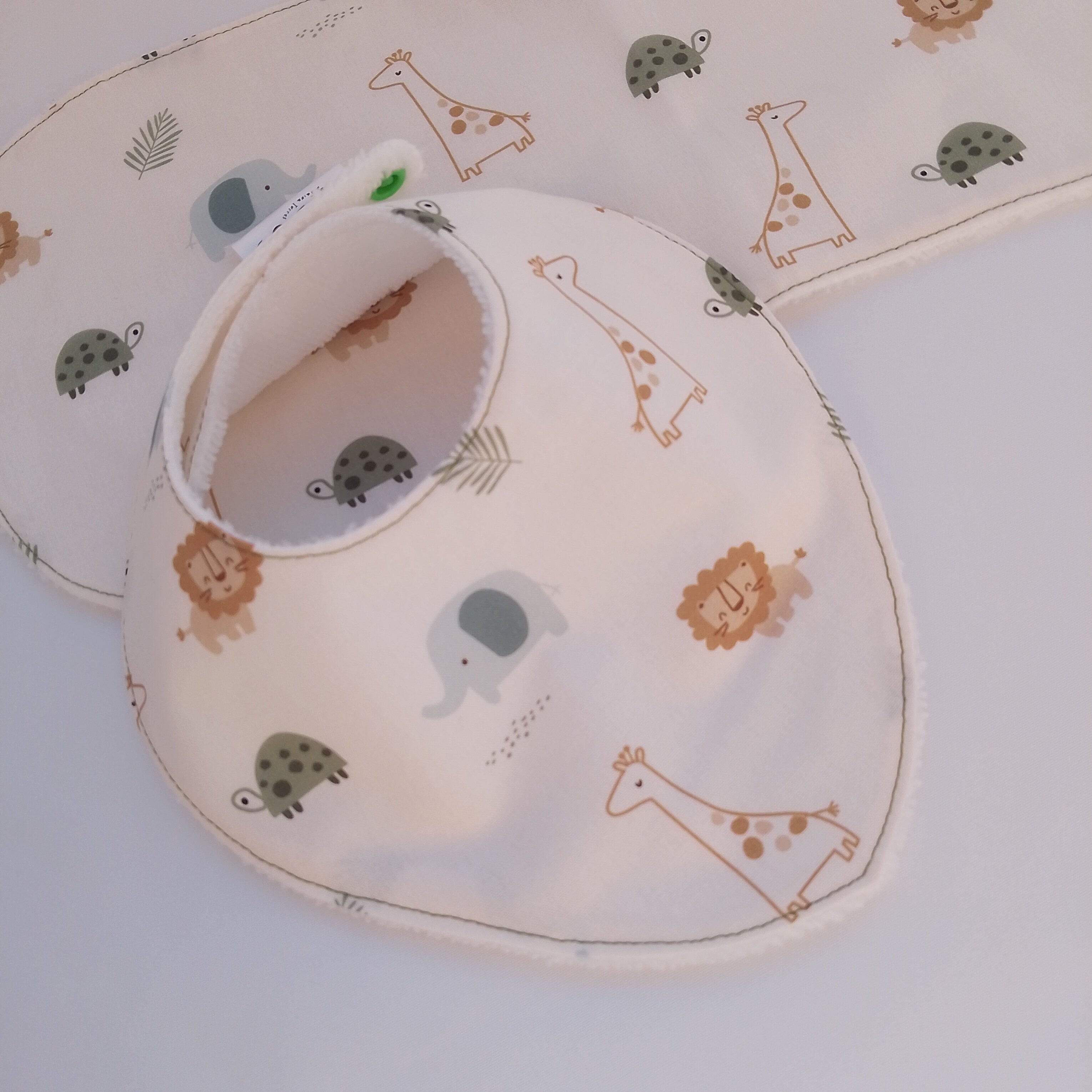 Conjunto de Toalla Hombro y Babero baba
