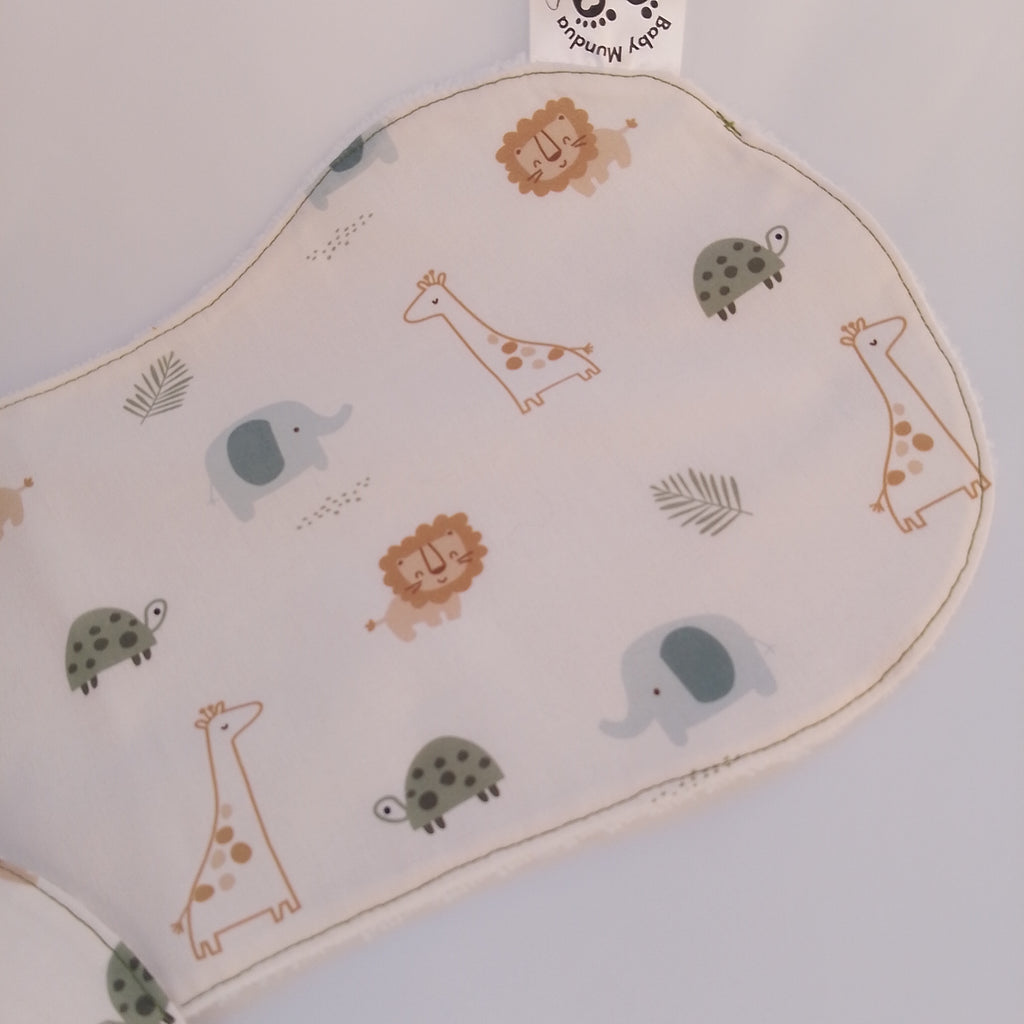 Conjunto de Toalla Hombro y Babero baba