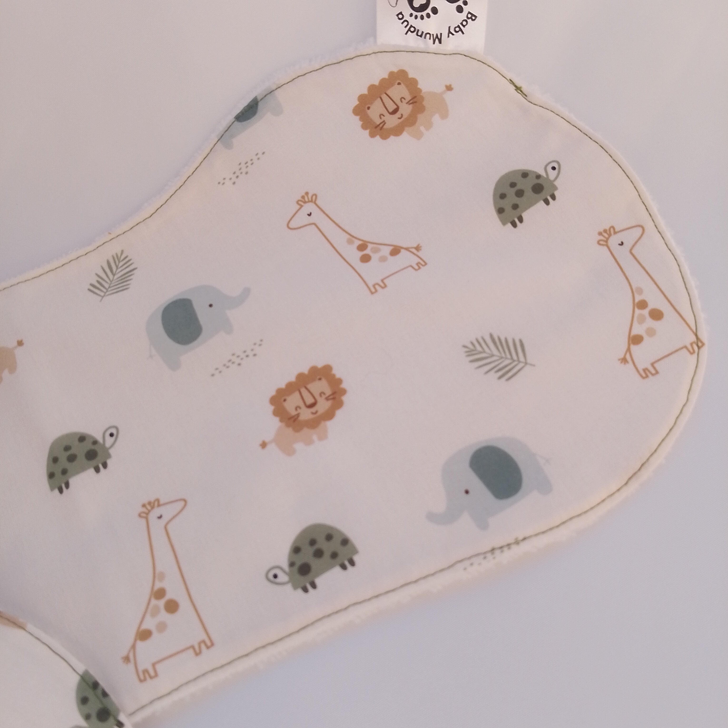 Conjunto de Toalla Hombro y Babero baba
